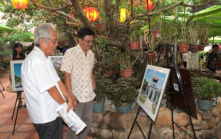 Khanh Hoa setzt mobile Fotoausstellung über die Spratly-Inselgruppe fort